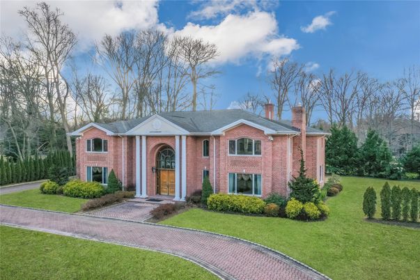 Backyard, Exterior, Facade, Brick Facade, Georgian