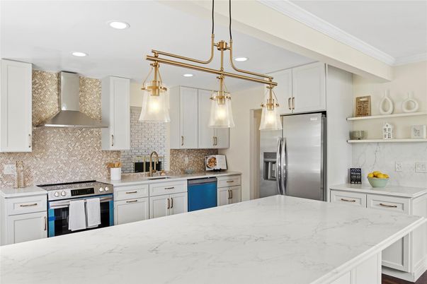 Interior, Kitchen, Pendant Lights, Recessed Lighting, Stainless Steel Appliances