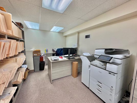 Home Office, Interior