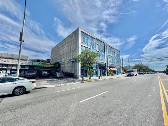 Exterior, Facade, None