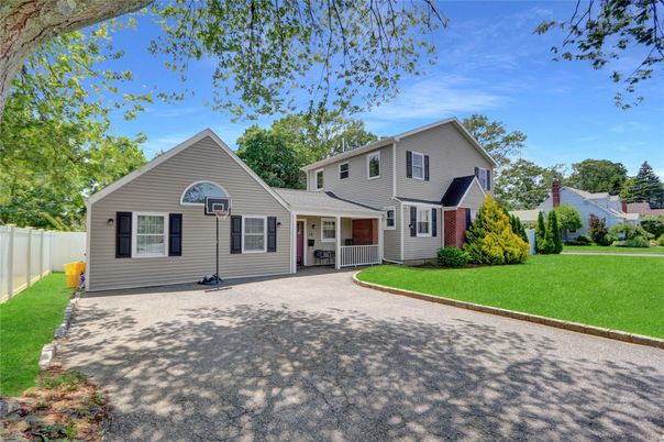 Backyard, Exterior, Facade, Farmhouse
