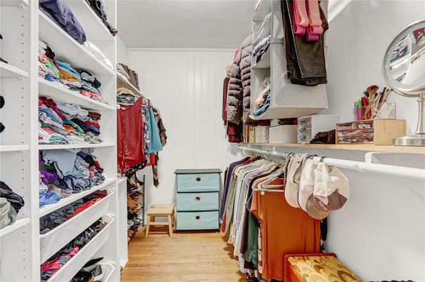 Interior, Walk-in Closets, Wood Texture Flooring