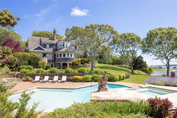 Backyard, Exterior, Pool, Water