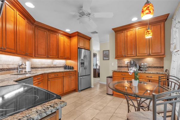 Interior, Kitchen, Pendant Lights, Recessed Lighting