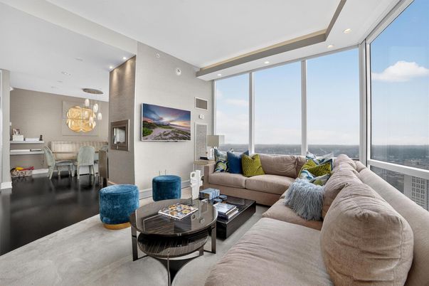 Dining room, Interior, Living room, Pendant Lights, Recessed Lighting