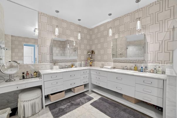 Bathroom, Dual Sink Vanities, Interior, Pendant Lights