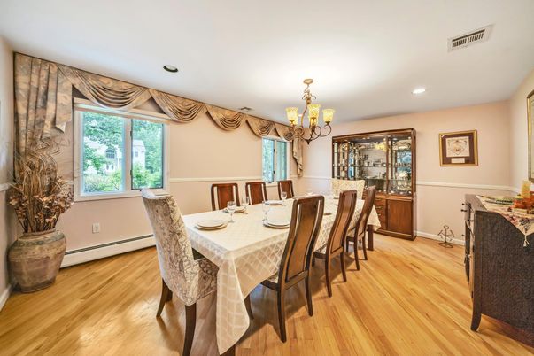 Chandelier, Dining room, Interior, Recessed Lighting, Wood Texture Flooring
