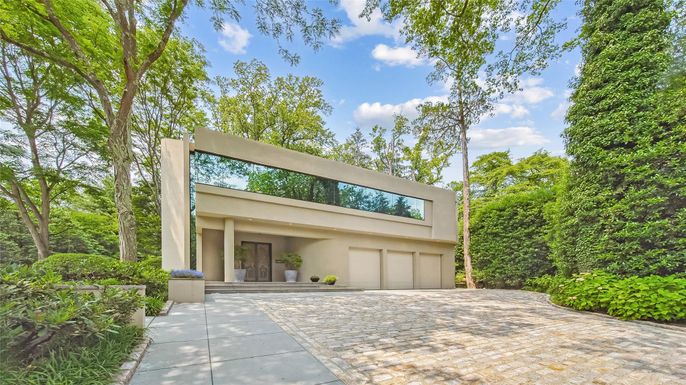 Attached, Backyard, Exterior, Facade, Modern