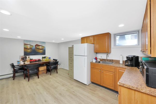Dining room, Interior, Kitchen, Recessed Lighting, Wood Texture Flooring