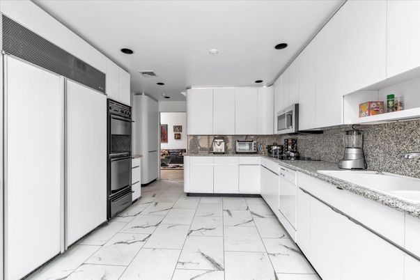 Interior, Kitchen, Marble, Recessed Lighting