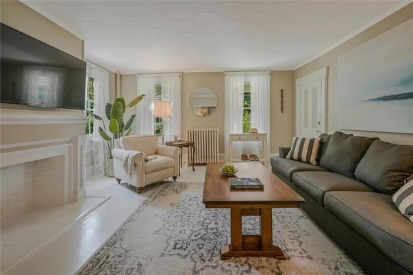 Fireplace, Interior, Living room