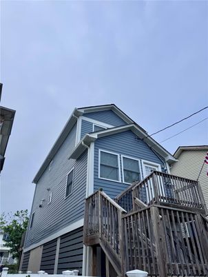 Exterior, Facade, Queen Anne Victorian