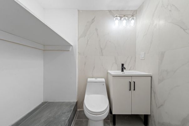 Bathroom, Interior, Marble Walls