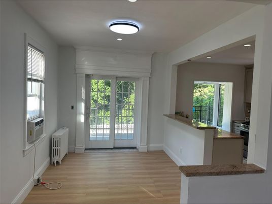 Interior, Recessed Lighting, Wood Texture Flooring