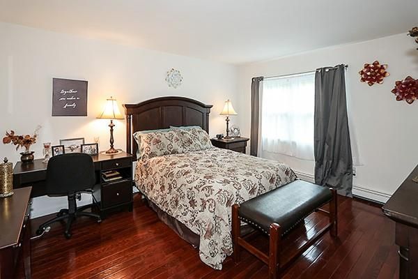 Bedroom, Home Office, Interior, Wood Texture Flooring