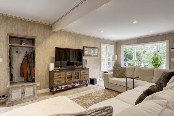 Interior, Living room, Recessed Lighting, Wood Texture Flooring