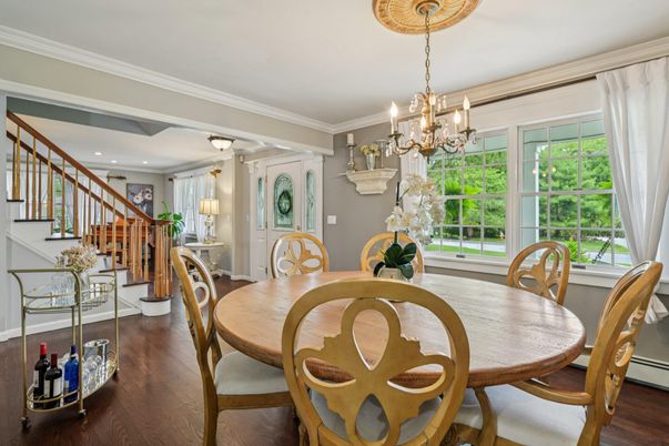 Chandelier, Dining room, Interior, Recessed Lighting, Wood Texture Flooring