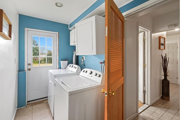 Interior, Recessed Lighting, Utility Closets, Washer