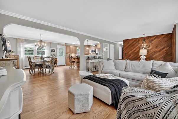Chandelier, Dining room, Interior, Kitchen, Living room, Pendant Lights, Wood Texture Flooring