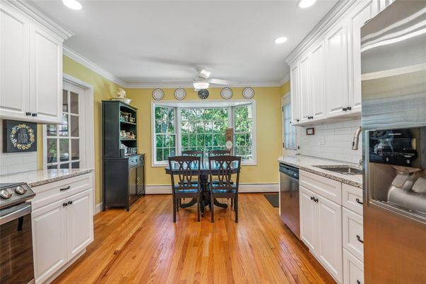 Dining room, Interior, Kitchen, Recessed Lighting, Wood Texture Flooring