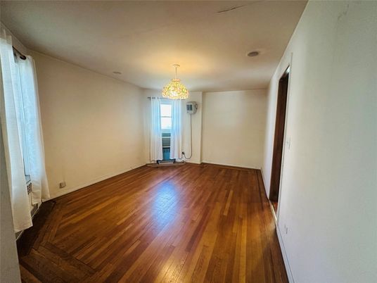 Chandelier, Empty room, Interior, Wood Texture Flooring