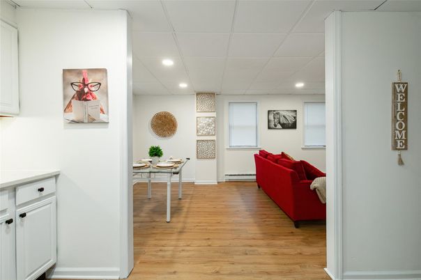 Interior, Recessed Lighting, Wood Texture Flooring