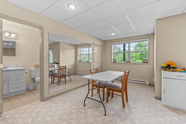Bathroom, Dining room, Interior, Recessed Lighting