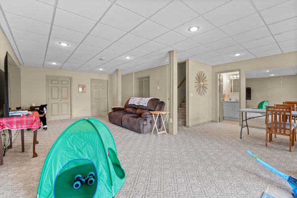 Dining room, Interior, Recessed Lighting