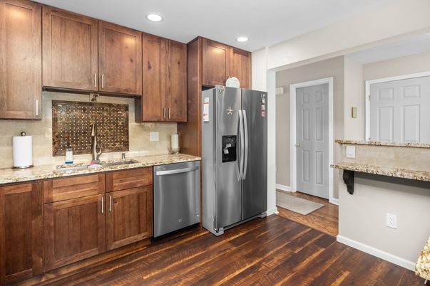 Interior, Kitchen, Recessed Lighting, Wood Texture Flooring