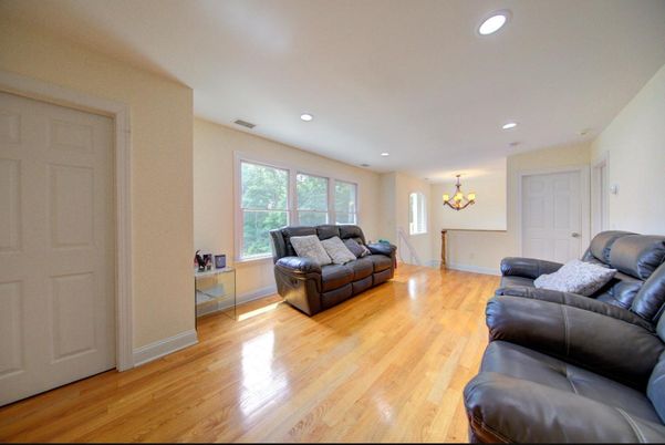 Interior, Living room, Recessed Lighting, Wood Texture Flooring
