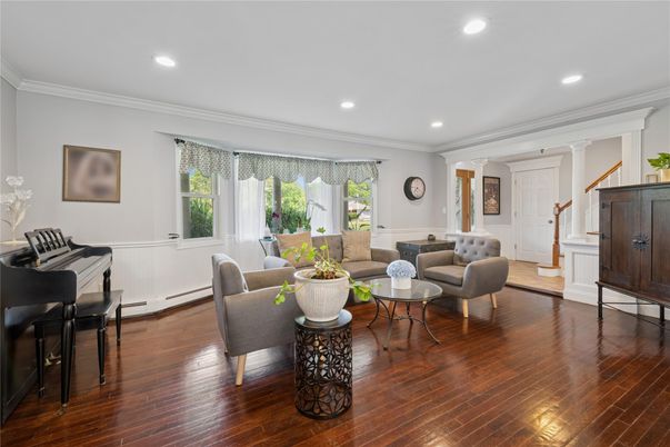 Interior, Living room, Piano, Recessed Lighting, Wood Texture Flooring