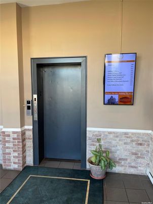 Elevator, Interior