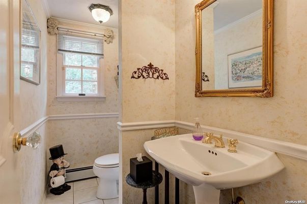Bathroom, Interior