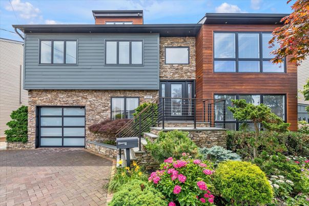 Attached, Exterior, Facade, Brick Facade, Modern