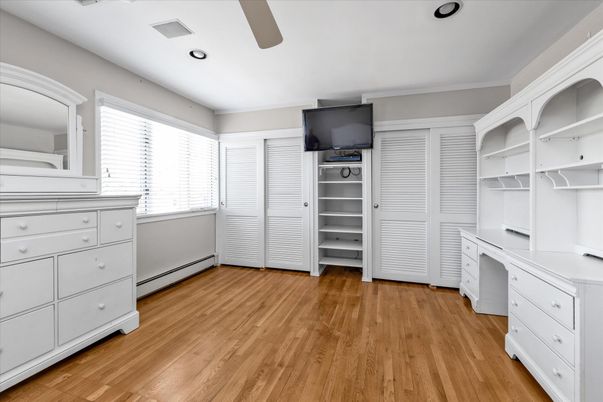 Interior, Recessed Lighting, Walk-in Closets, Wood Texture Flooring