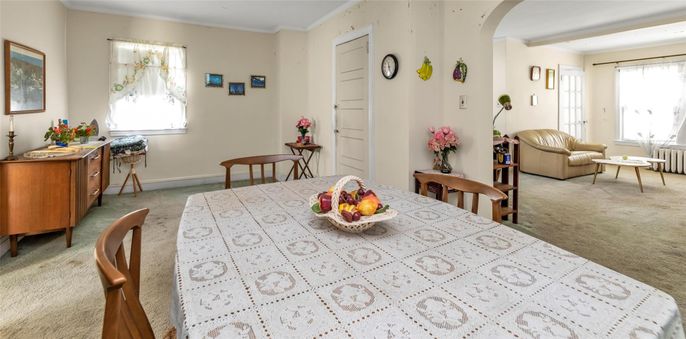 Dining room, Interior