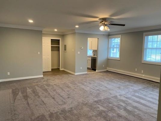 Empty room, Interior, Recessed Lighting