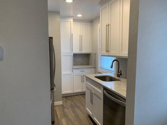 Interior, Kitchen, Recessed Lighting, Wood Texture Flooring