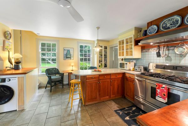 Interior, Kitchen, Pendant Lights, Stainless Steel Appliances