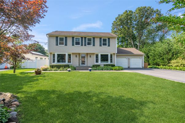Attached, Backyard, Exterior, Facade, Split Level