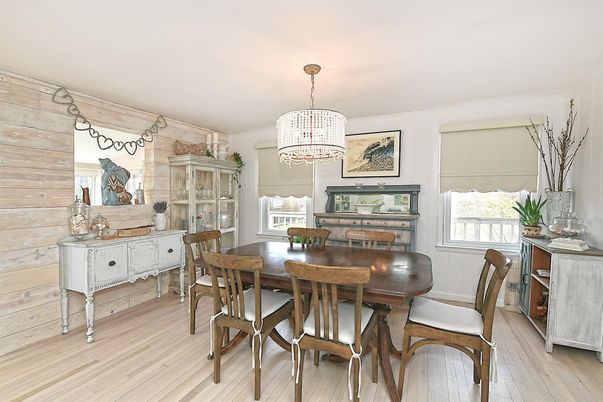 Chandelier, Dining room, Interior, Wood Texture Flooring, Wooden Walls