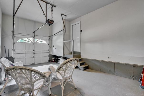 Garage, Interior