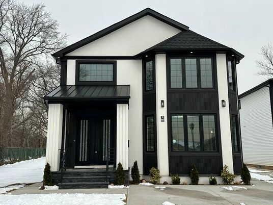 Exterior, Facade, Farmhouse