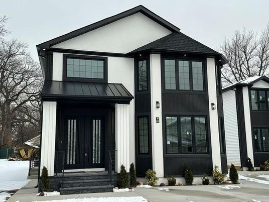Exterior, Facade, Farmhouse
