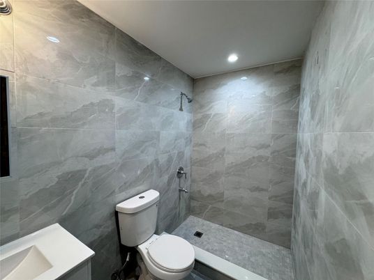 Bathroom, Interior, Marble Walls, Recessed Lighting
