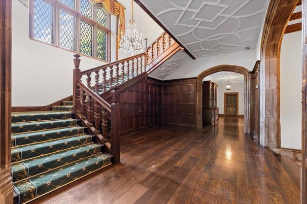 Chandelier, Interior, Wood Texture Flooring