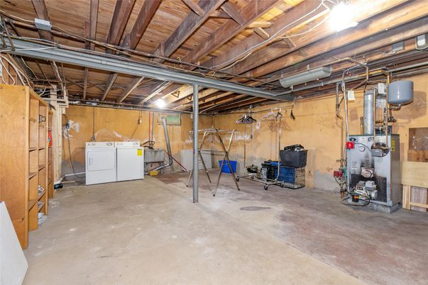 Interior, Washer, Wooden Beams, Wooden Ceilings, Wooden Walls