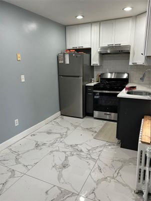 Interior, Kitchen, Marble, Recessed Lighting