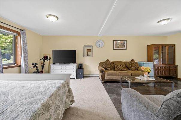 Bedroom, Fitness Equipment, Interior, Living room
