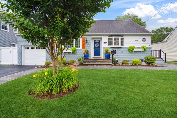 Attached, Backyard, Exterior, Facade, Cape Cod
